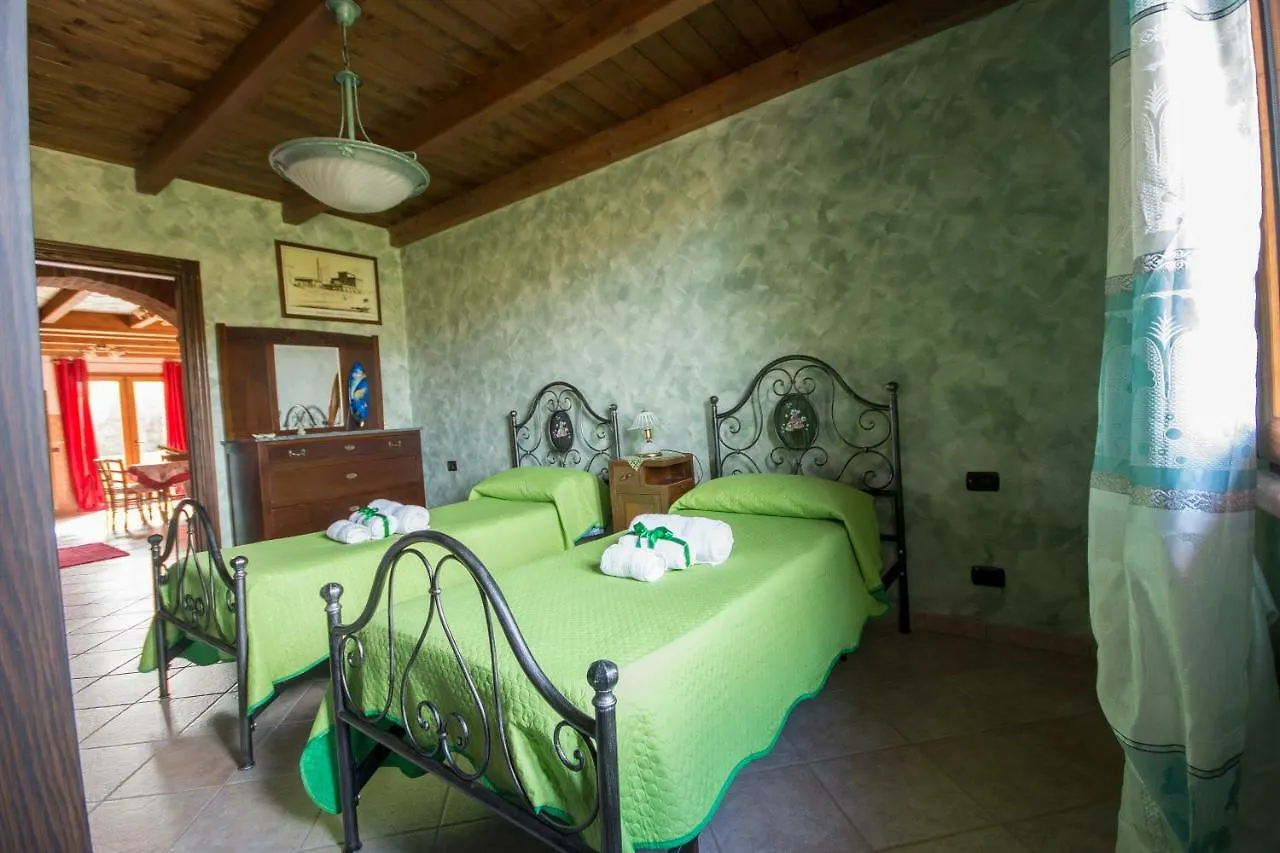 Casa Vacanza Il Mandorlo Domusnovas 0*,